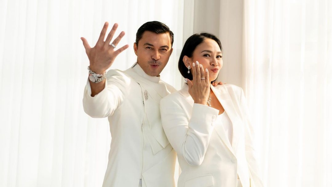 Cerita Anjasmara Hadiahkan Cincin Custom untuk Anniversary Pernikahan