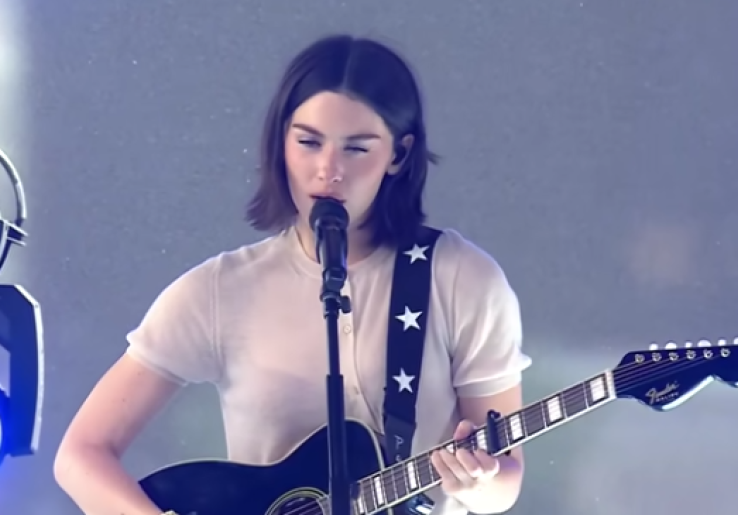Lirik Lagu Death Wish Gracie Abrams, Ada Terjemahan dan Makna