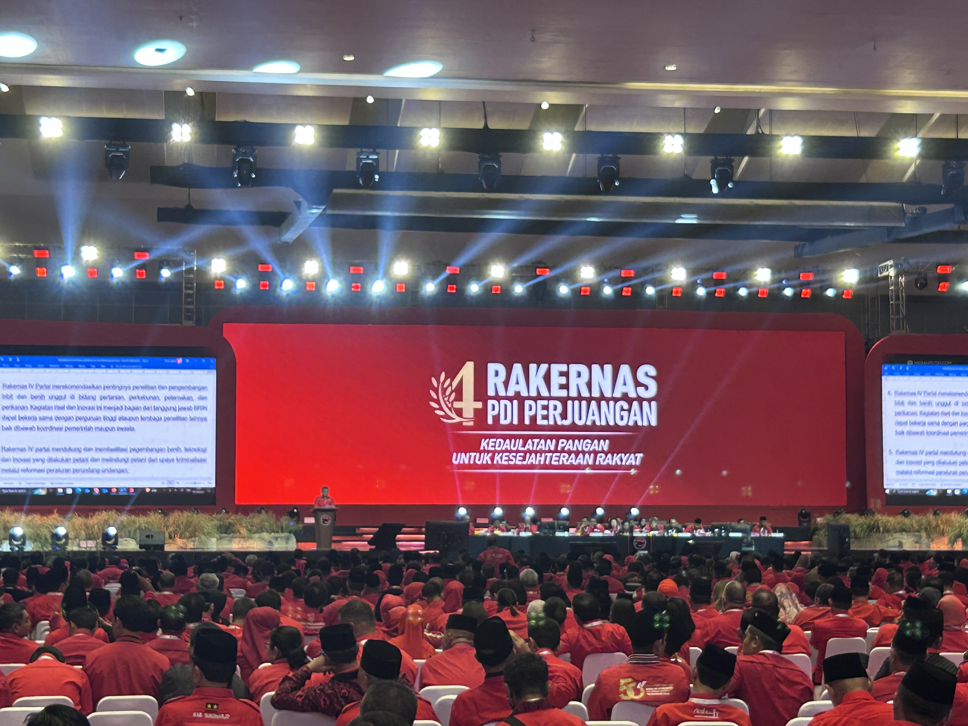Poin Lengkap Rekomendasi Eksternal Rakernas IV PDIP