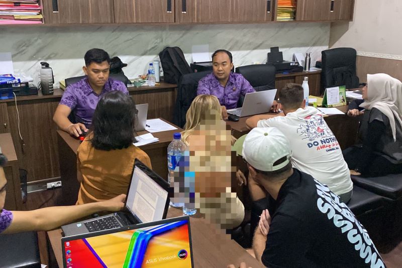 Lolos Pasal Pornografi, Bonnie Blue Dijerat Langgar Lalin Saat Bawa Pikup Gangbus di Bali