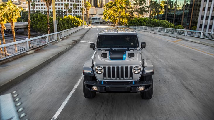 Jeep Wrangler 4xe: Efisien dan Ramah Lingkungan