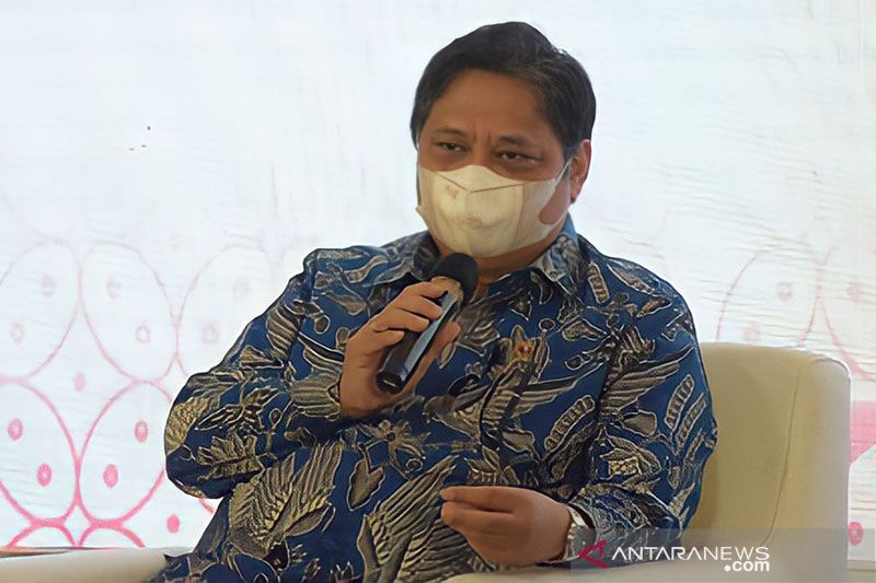 Airlangga Beri Sinyal Hari Rabu di Tengah Isu Reshuffle