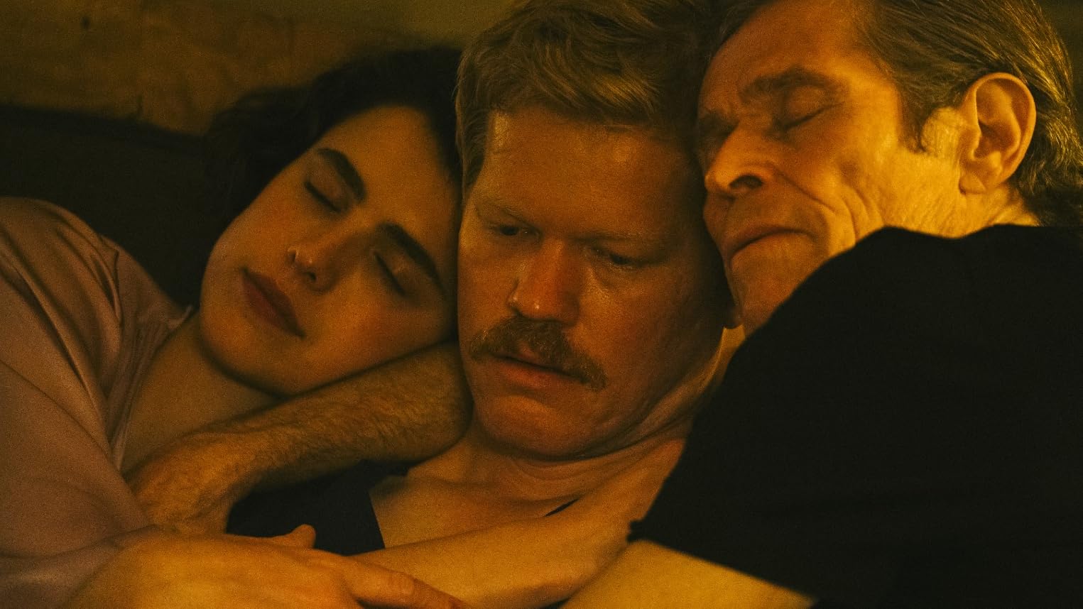 Emma Stone Sebut Film Yorgos Lanthimos Sangat Menuntut Fisik