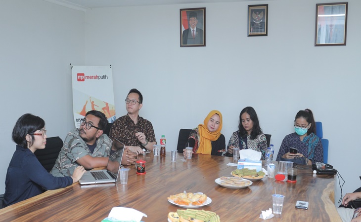 Pemred MerahPutih.Com bersama Jubir INTI
