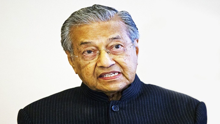 Koalisi Pakatan Harapan Menang, Mahathir Tuduh KPU Tunda Pengumuman Resmi