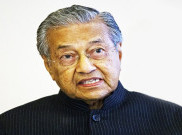 Koalisi Pakatan Harapan Menang, Mahathir Tuduh KPU Tunda Pengumuman Resmi