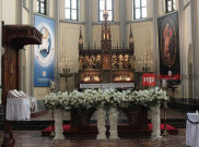  Seusai Pemilu, Umat Gereja Katedral Khidmat Jalani Pekan Suci 2019