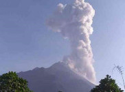  Merapi Erupsi, Desa Tlogolele Boyolali Diguyur Abu Vulkanik