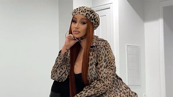 Jelang Bawakan AMAs 2021,Cardi B Bernostalgia