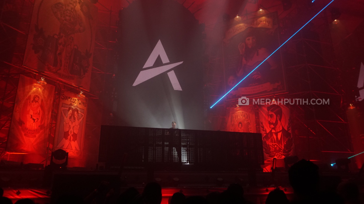 Andrew Rayel Tutup Invasion 2017 dengan Manis