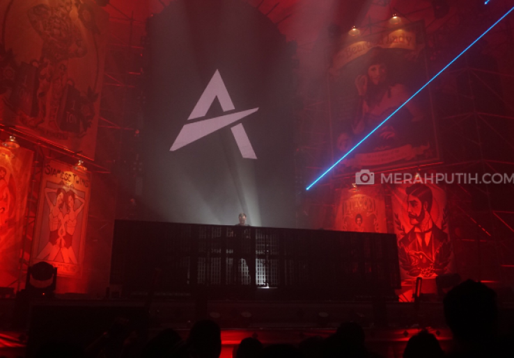 Andrew Rayel Tutup Invasion 2017 dengan Manis