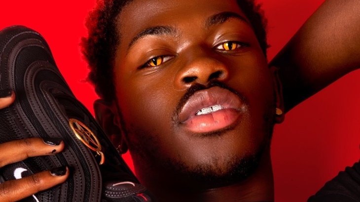 Nike Menggugat 'Sepatu Setan' Lil Nas X yang Mengandung Darah Manusia