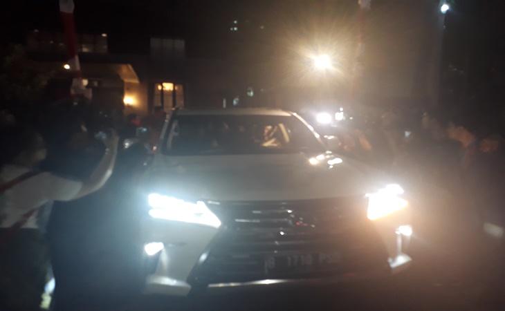 Mobil yang membawa Prabowo dan AHY