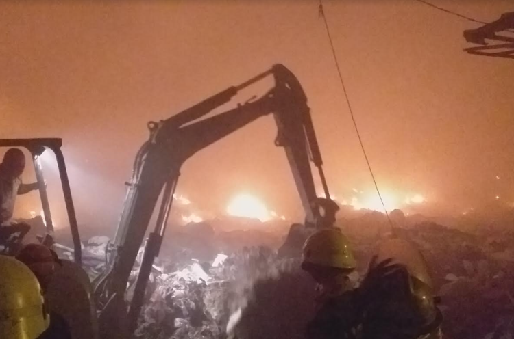 TPA Sampah Kota Cirebon Kebakaran