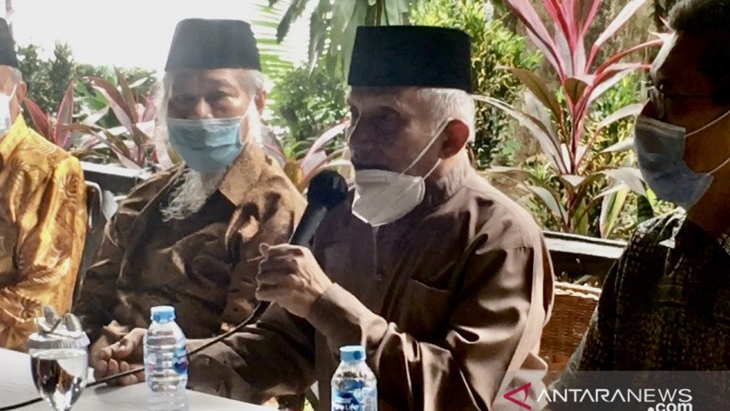 Lewat Surat, Amien Rais Minta Kapolri Bebaskan Rizieq