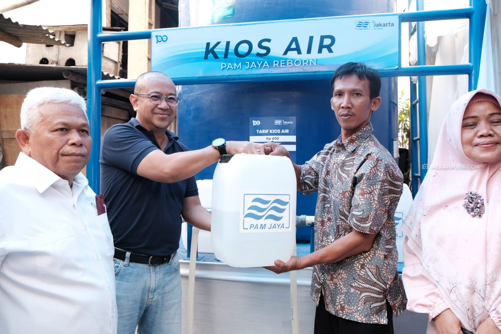 PAM Jaya Bikin 7 Kios Air di Muara Angke, Harga per Jeriken Cuma Rp 400