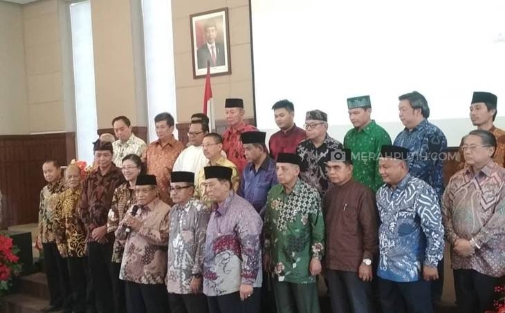 Pengukuhan pengurus Lembaga Persahabatan Ormas Keagamaan (LPOK). (Foto: MP/Kanugrahan)