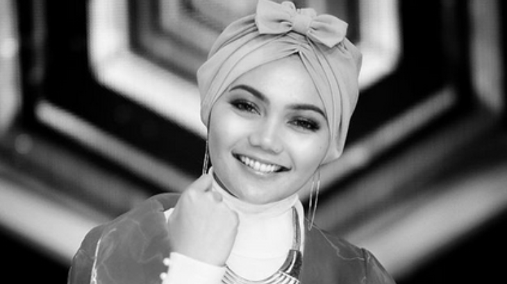 Gak Cuma Rina Nose, Deretan Artis Ini Juga Lepas Hijab