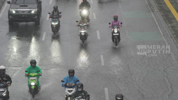 Hari Ini Jakarta Diguyur Hujan Deras Meski Memasuki Musim Kemarau