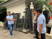 Pagar Rumah Jusuf Kalla Ditabrak Mobil, Pengemudi Diduga Mengantuk