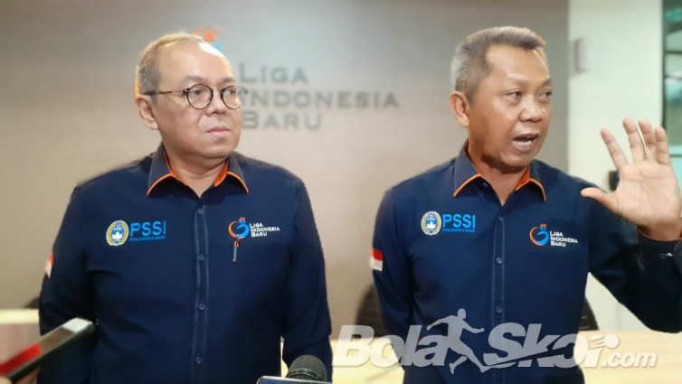 Dirut PT LIB, Akhmad Hadian Lukita dan Dirop, Sudjarno. (BolaSkor.com/Hadi Febriansyah)