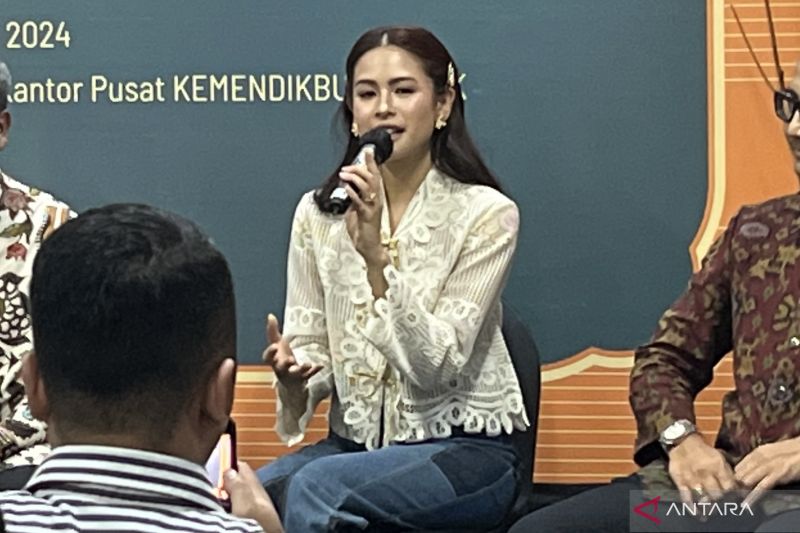 Pesan Maudy Ayunda untuk Masyarakat Lewat Film Biografi 'KHD'