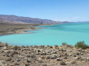 Fenomena Alam Bikin Warna Danau ini Jadi Hijau Tosca