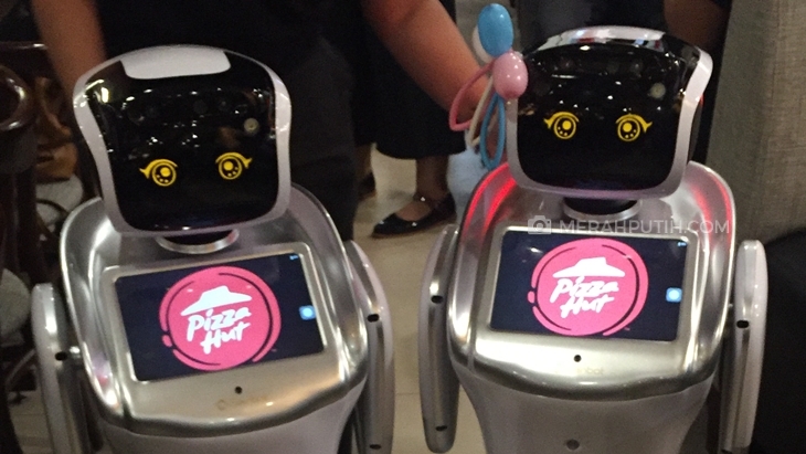 Pizza Hut Punya Dua Karyawan Robot Pintar