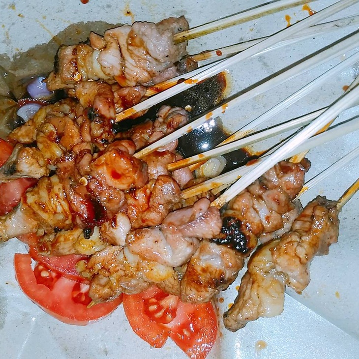 Sate buaya. (Foto: Instagram/chaakhtar)