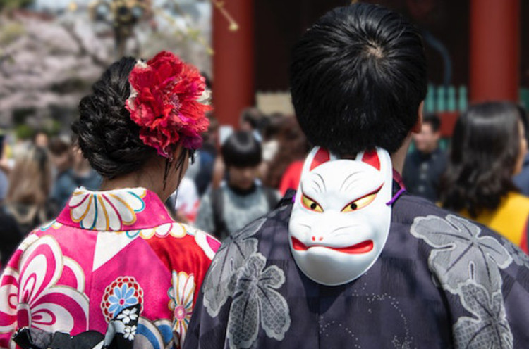 Kelamaan Pakai Masker, Warga Jepang Lupa Cara Senyum