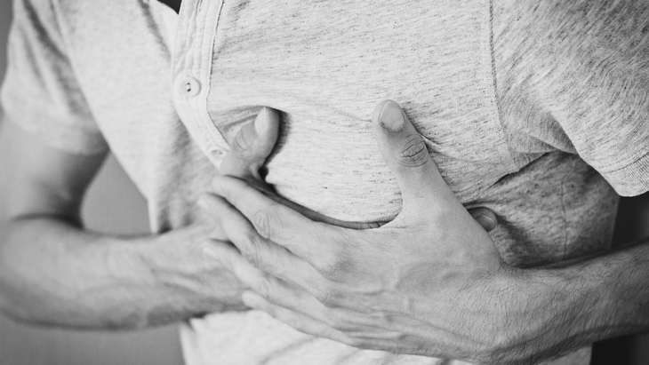Kenali Perbedaan Serangan Jantung dan Stroke