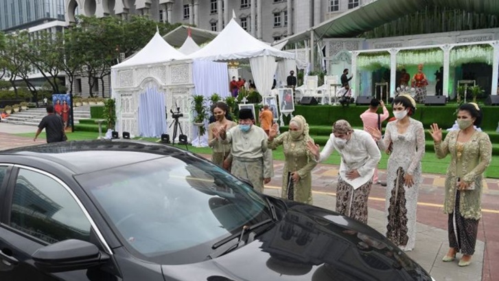 Pakai Sistem Drive-thru, Pernikahan di Malaysia Dihadiri 10 Ribu Undangan