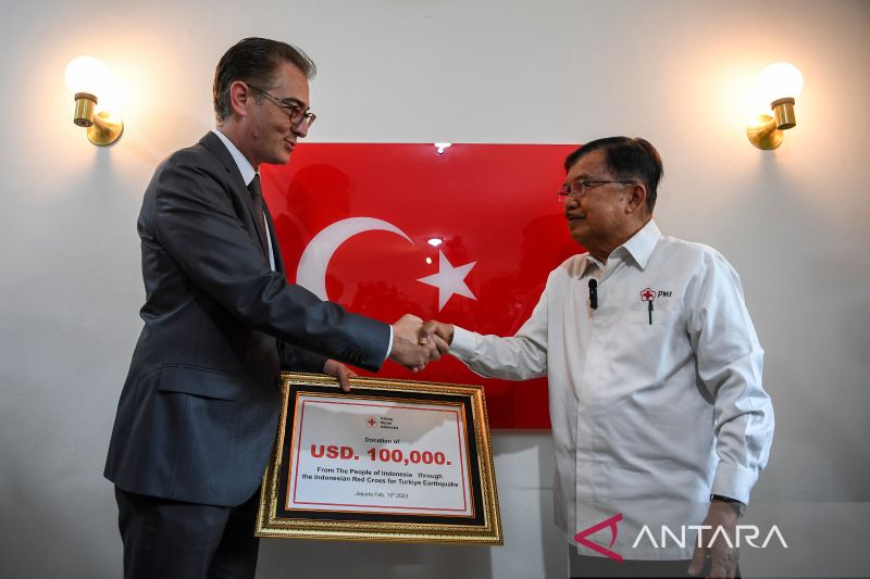 PMI Kirim Tim Medis dan Bantuan 100 Ribu Dolar AS ke Turki