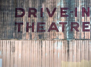 Bioskop Drive-in, The New Normal Nonton Film ala Jerman