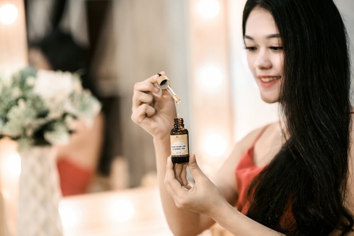 Tekstur wajah dapat dibasmi dengan face oil. (Foto: Pixabay/ tranhahai37)