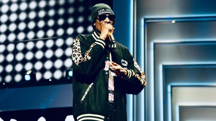 Snoop Dogg Tunda Manggung untuk Dukung Para Penulis Hollywood