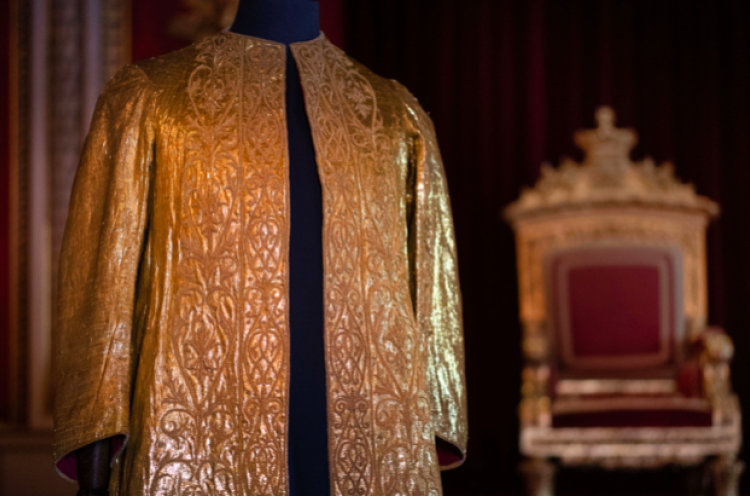 Sederet Pakaian Kebesaran Raja Charles III untuk Hari Penobatan