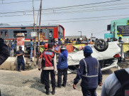 KAI Bakal Tuntut Pengemudi Mobil yang Tabrakan dengan KRL di Depok