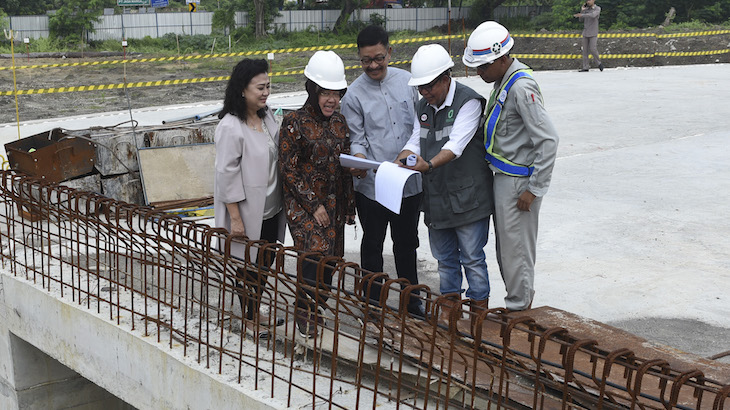Wow! Pangeran Charles Puji Wali Kota Risma, Gara-garanya...