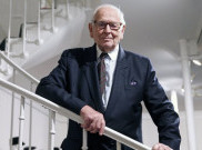 Desainer Pierre Cardin Meninggal Dunia