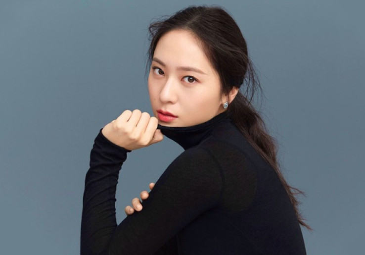 Keluar dari SM Entertainment, Krystal f(x) Punya Agensi Baru