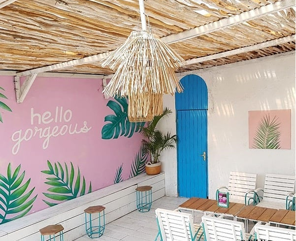 Menggemaskan! 5 Kafe ini Hadir dengan Nuansa Serba Pink