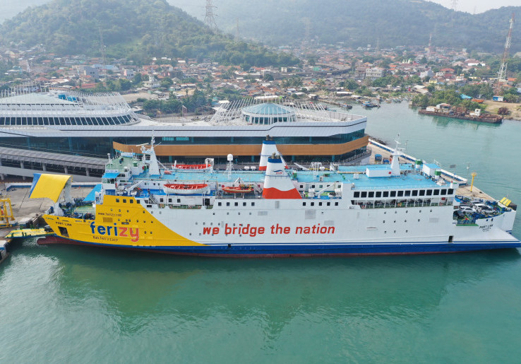 Jelang Tahun Baru 2026, Arus Penyeberangan dari Jawa ke Sumatera Melonjak Tajam