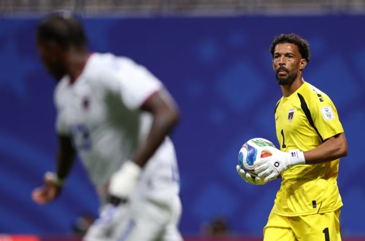 Profil Kiper Cape Verde yang Bikin Spanyol Frustasi, Kisah Haru di Balik Julukan Vozinha