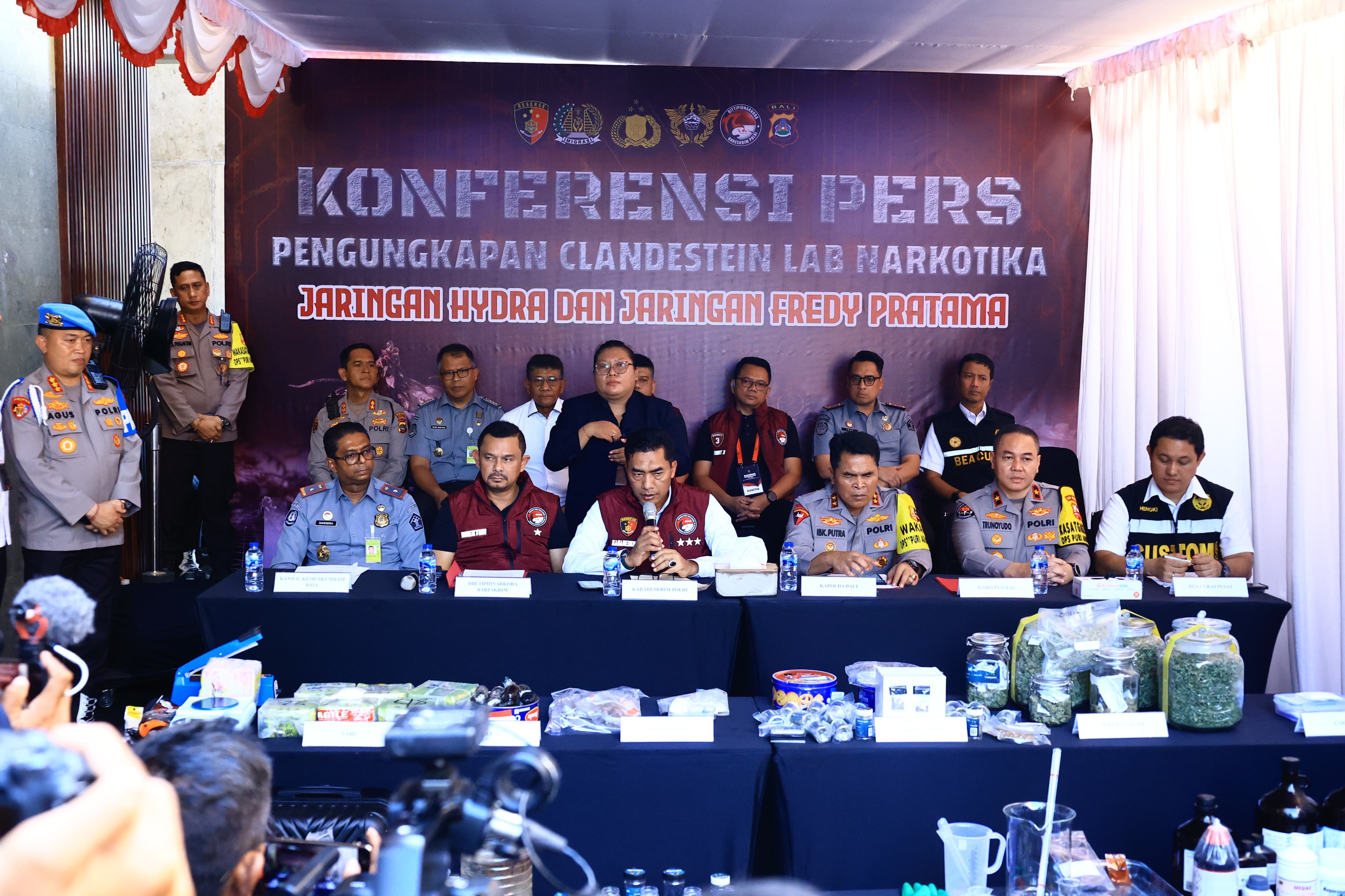 Polisi Bongkar Jaringan Penjual Narkoba Berkode Hydra dan Lab Ganja Hidroponik di Bali