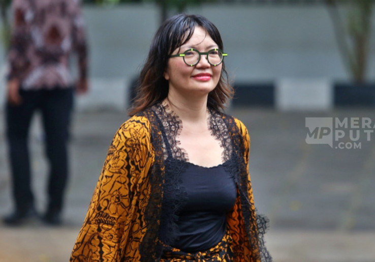 Suami Alami Cedera Kritis di AS, Wamendikti Stella Christie Langsung Terbang ke Amerika