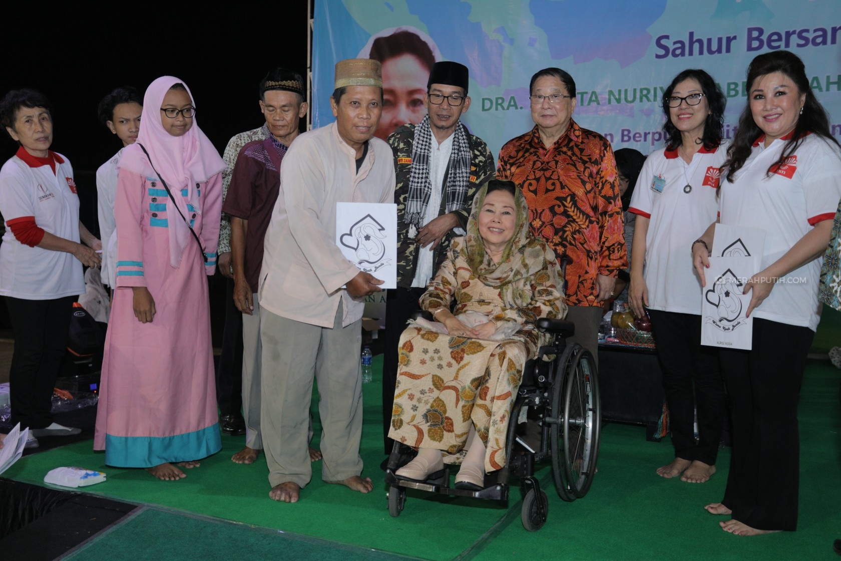 Perhimpunan INTI dan Sinta Nuriyah Wahid Gelar Sahur Bersama Warga Kalijodo