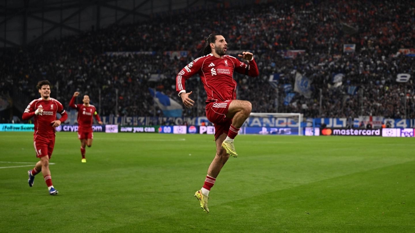 Cetak Gol Free Kick Indah, Dominik Szoboszlai Ikuti Jejak Trent Alexander-Arnold di Liverpool