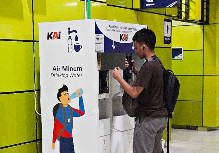 Ingin Penumpang Biasa Bawa Tumbler, PT KAI Sudah Sediakan 102 Water Station di 39 Stasiun
