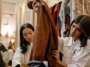 Sering Ganti Gaya Outfit untuk Flexing dan Personal Branding